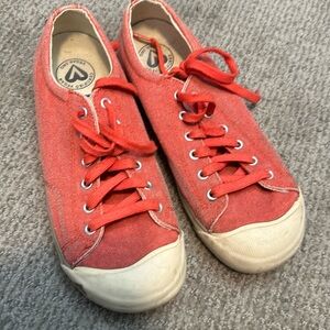 Women’s Keen shoes